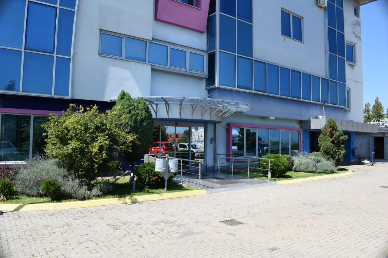 7Even Weddings & Events Hotel Stip Luaran gambar